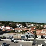 En Front De Avec Garage, Wifi Et Grand Balcon - - Fr-1-652-31 *