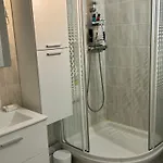 아파트 En Front De Avec Garage, Wifi Et Grand Balcon - - Fr-1-652-31